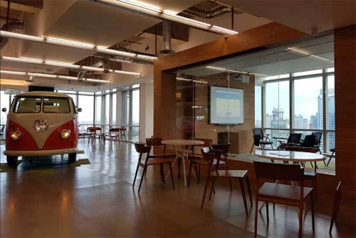 Arsitektur EF Center The Plaza Office Tower, Jakarta