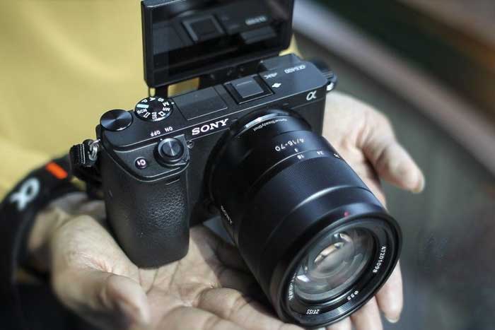 DSLR jadi kamera populer