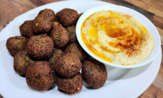 camilan falafel bola kacang arab